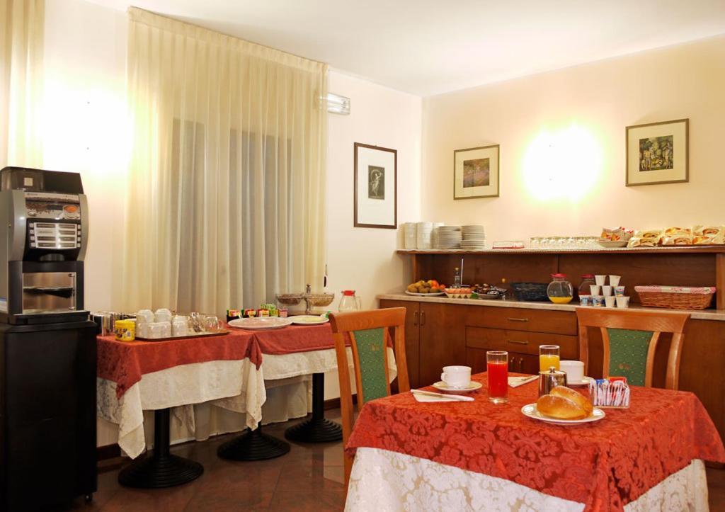Hotel Dal Ponte Bassano del Grappa Exteriör bild