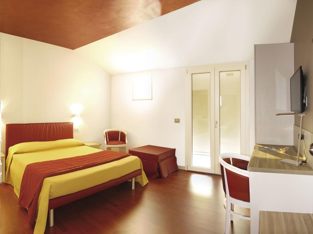 Hotel Dal Ponte Bassano del Grappa Exteriör bild