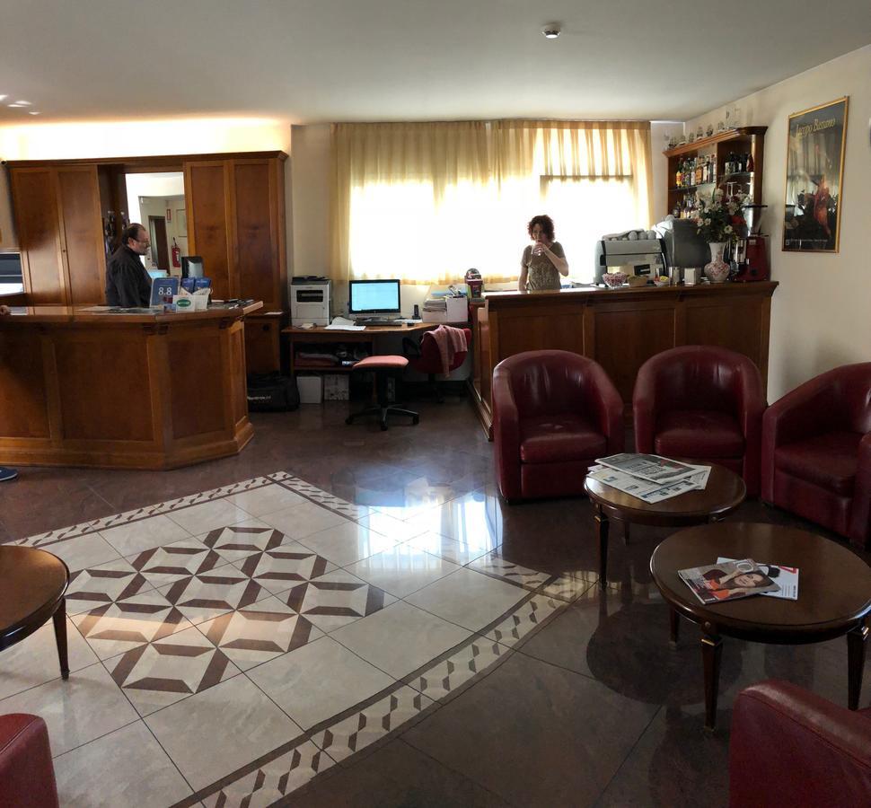 Hotel Dal Ponte Bassano del Grappa Exteriör bild