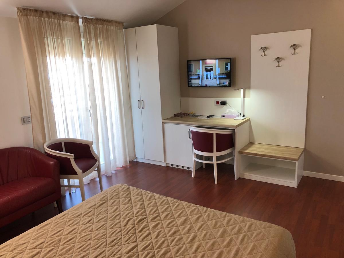 Hotel Dal Ponte Bassano del Grappa Exteriör bild